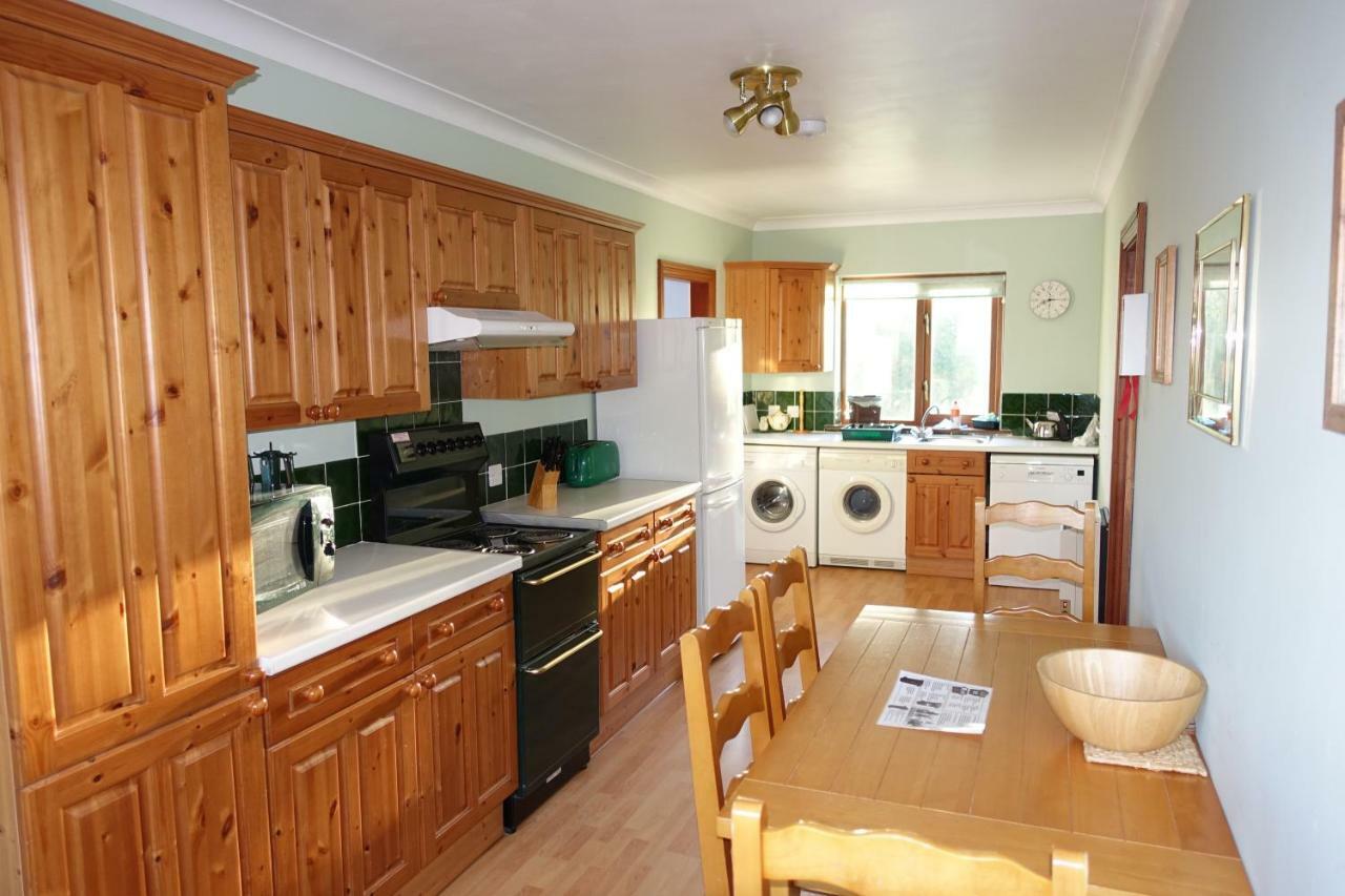 Tyddyn Crwn Country-House Apartments Beaumaris Exterior foto